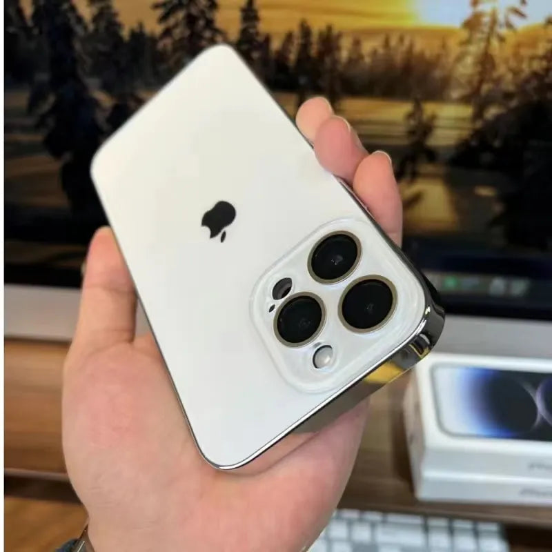 Malet Mat Hærdet Glas Cover – Stilfuld Akryl iPhone Beskyttelse Mobiltelefoncovers Tech Butik Hvid iPhone 15 Pro Max