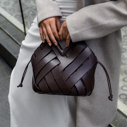Chic Flettet Håndtaske – Tidløs Struktur, Ubesværet Elegance Handbag Tech Butik