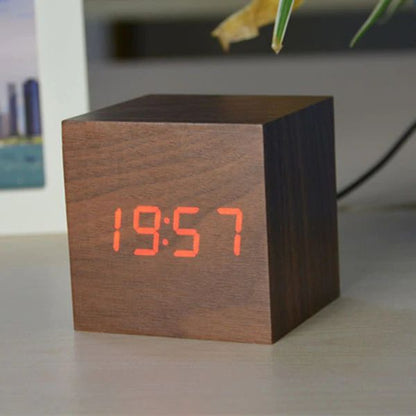 Cube Digital Bordur – Minimalistisk Design Møder Præcis Tidsvisning Tech Butik Brun-rød
