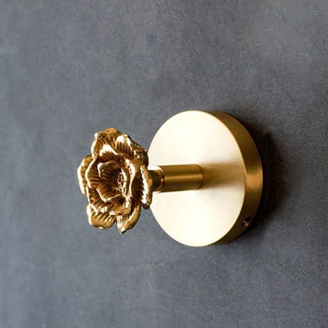 Dyrehængt vægkrog Rack – Vild elegance med praktisk funktion Coat Rack Tech Butik Rose 1