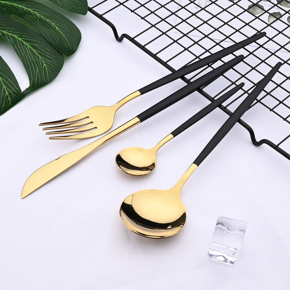 Elegant Moderne Sort & Guld Bestiksæt – Elegant og Holdbart Bestik til Fine Dining Flatware Tech Butik