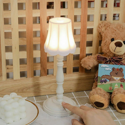 Mini Retro Bordlampe – Klassisk Look med Varm Stemningsbelysning Lamps Tech Butik